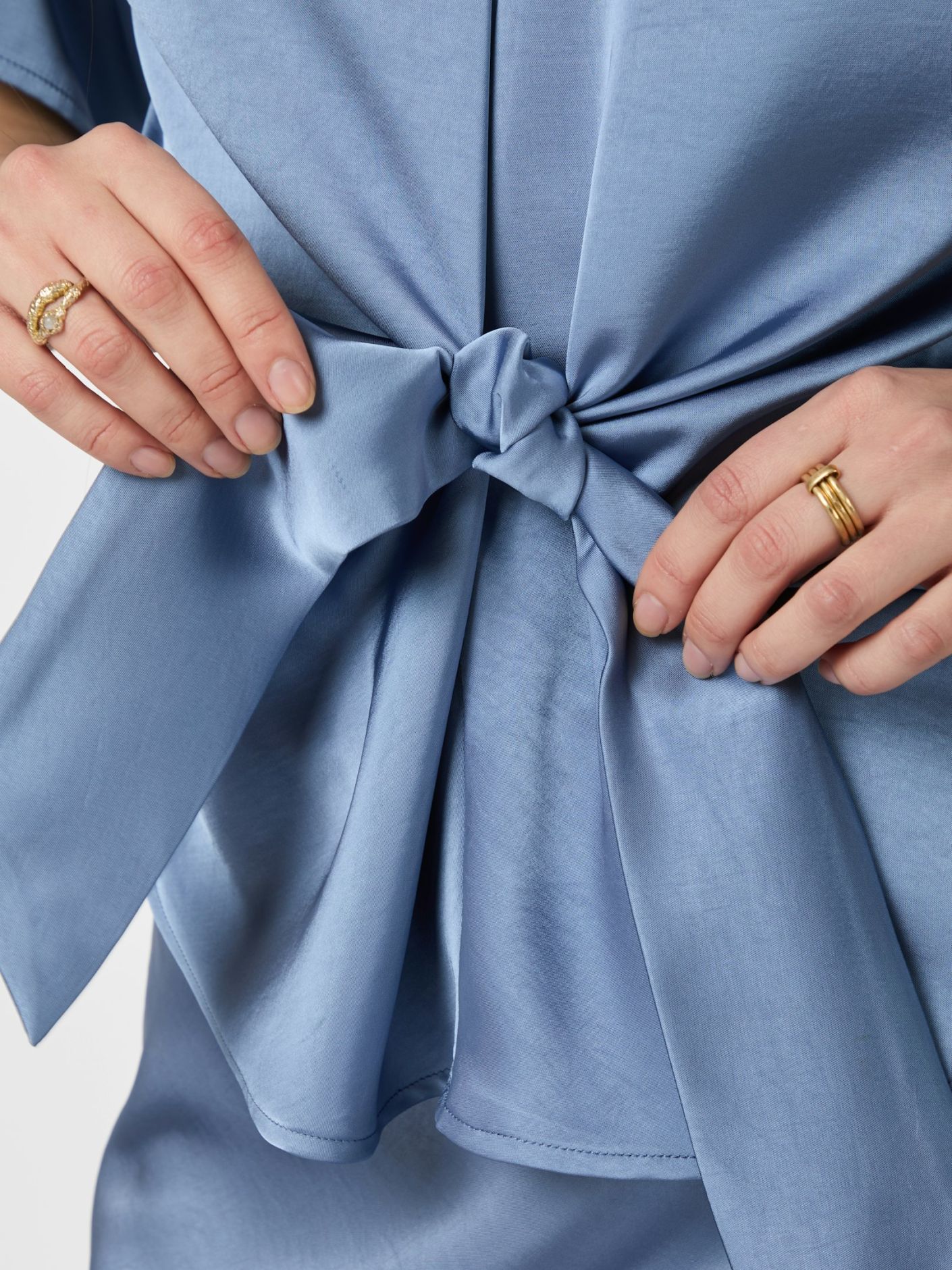 Casadia Sateen Blússa smoke blá - Neo Noir