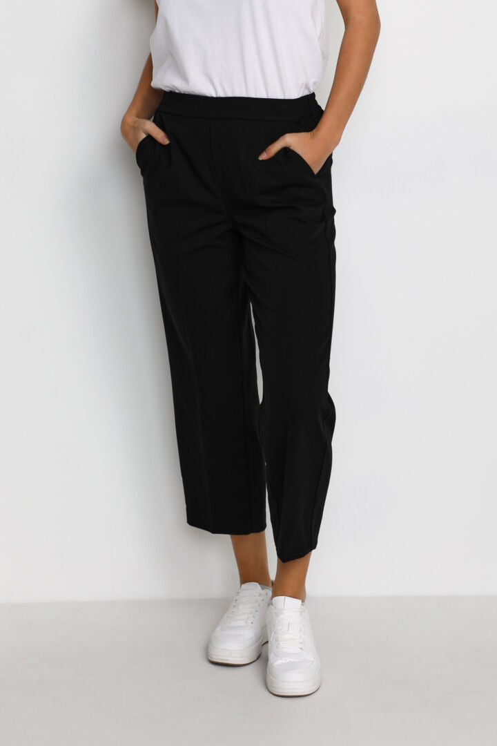 Sakura cropped buxur svartar - Kaffe