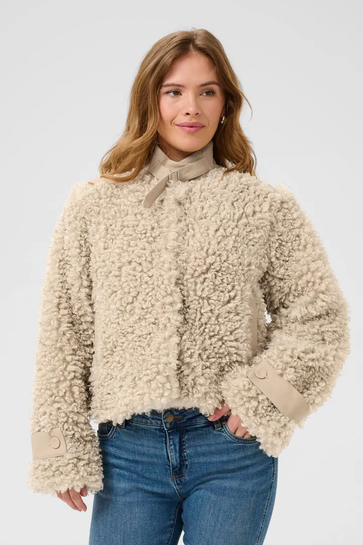 Chanda faux fur jakki - Culture