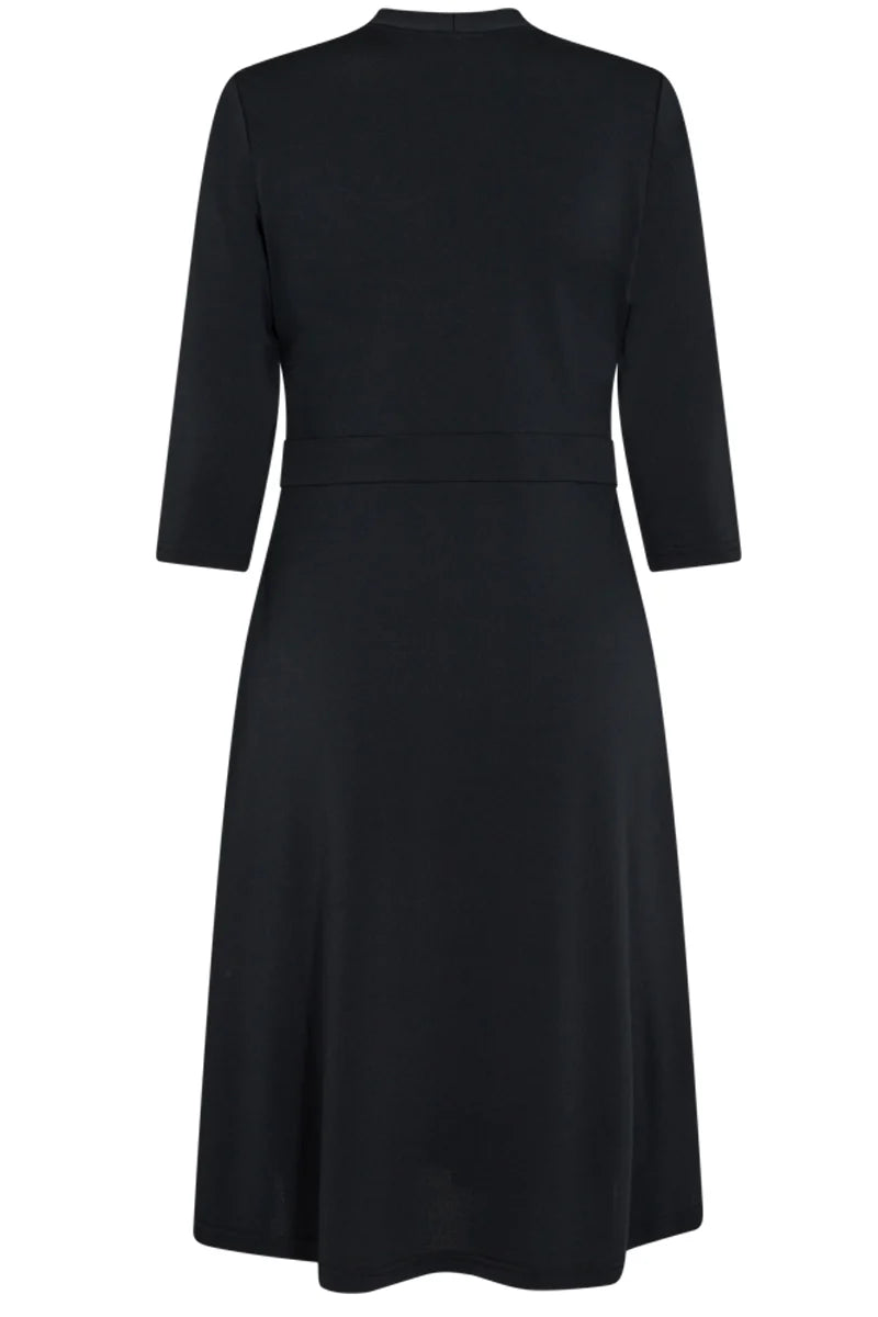 Yrsa kjóll svartur Freequent -  EINN TIL Í XXL