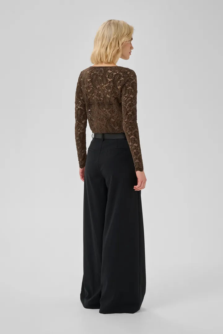 Salvi toppur brúnn - My Essentail Wardrobe
