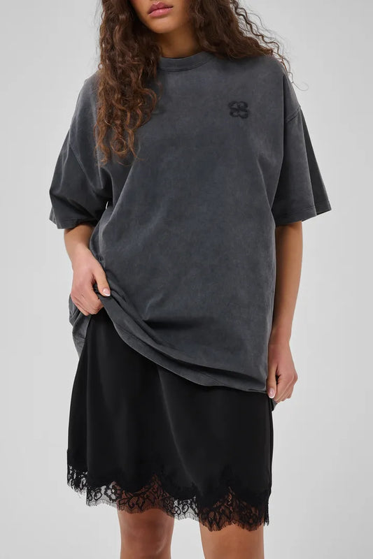 Brenda blúndupils svart - My Essential Wardrobe
