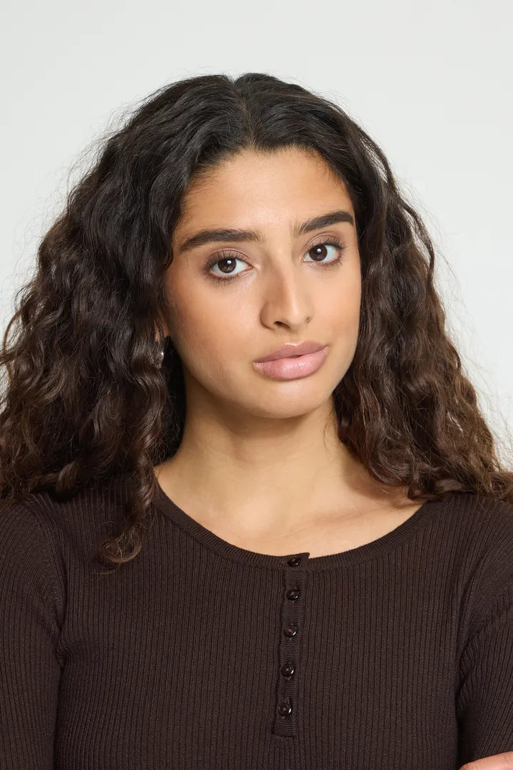Huls rib peysa brún - Ichi