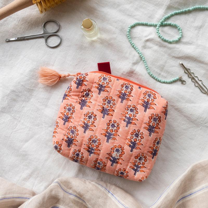 Snyrtitaska bleik/blóma minni