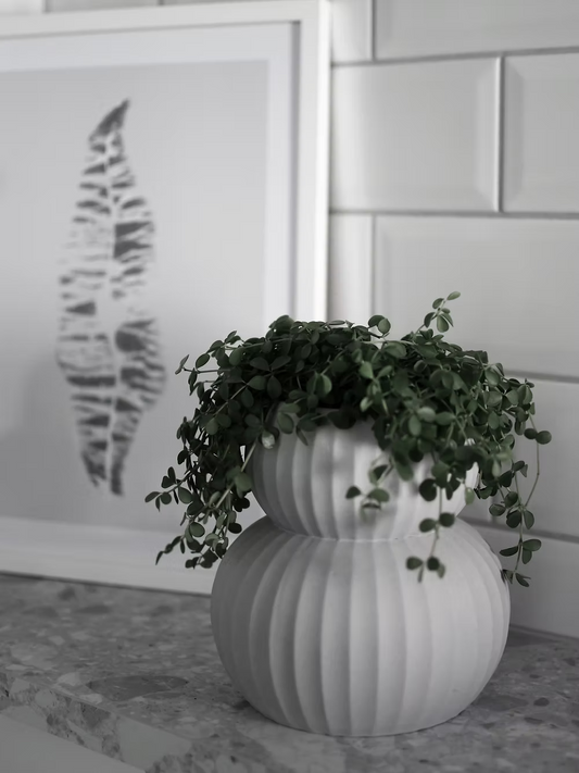 Sandvad blómapottur grár