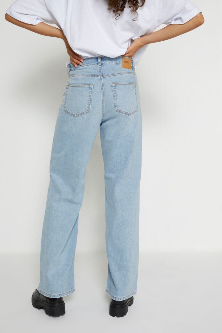 Louis High Wide gallabuxur - My Essential Wardrobe BARA TIL Í 31 OG 32