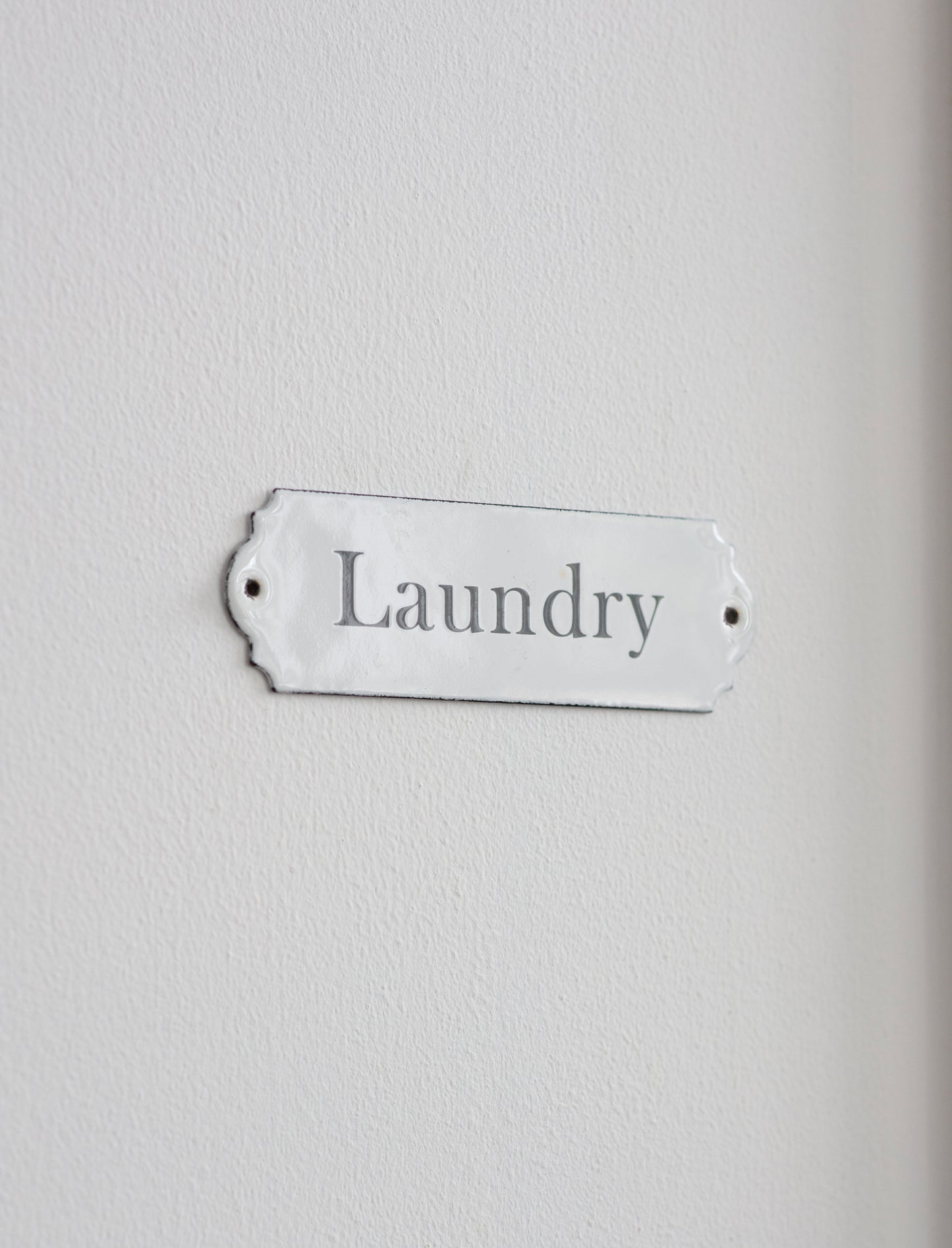 Laundry skil emilerað hvítt - Garden Trading