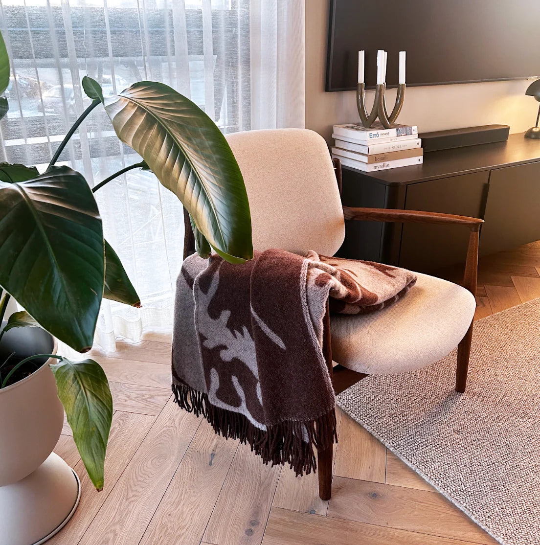 Þari Ullarteppi beige / brúnn - Ihanna home