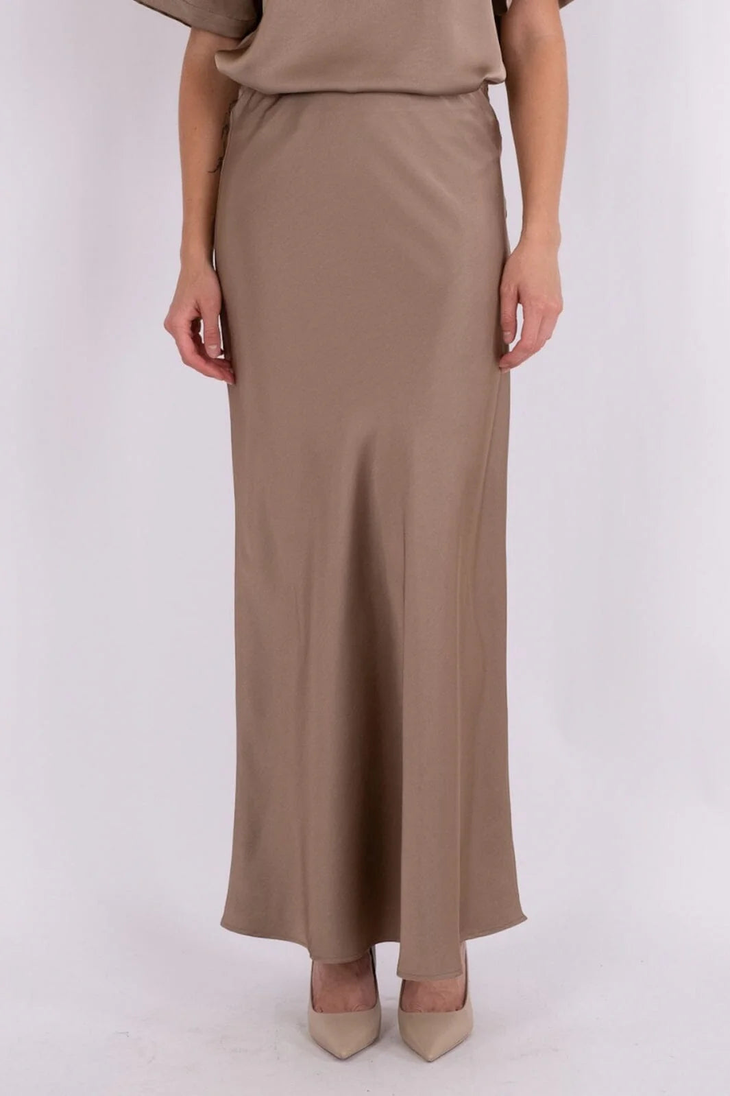 Vicky sateen pils dark taupe - Neo Noir
