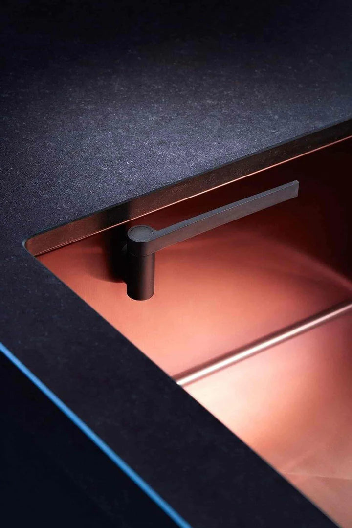 Tuskuslá svört trefjaplast